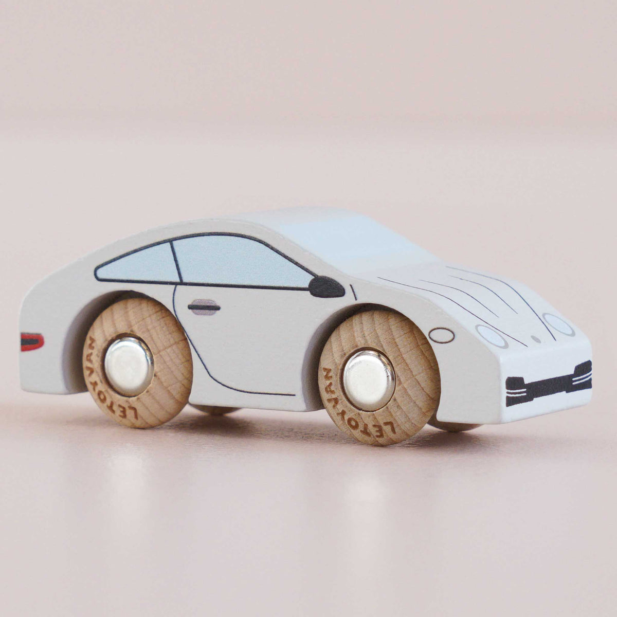 No. 16 GT90 Poppy | Pre order Aug 2026